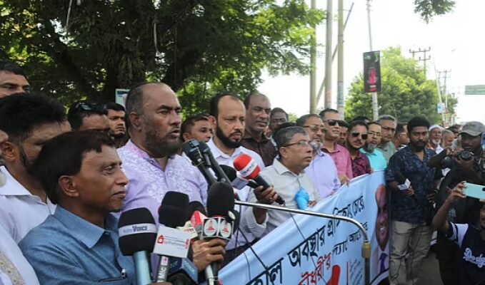 নিউইয়র্কে সিলেটিদের প্রতিবাদী অবস্থান, উন্নয়ন বঞ্চনায় ক্ষোভ নিউইয়র্কে সিলেটিদের প্রতিবাদী অবস্থান, উন্নয়ন বঞ্চনায় ক্ষোভ